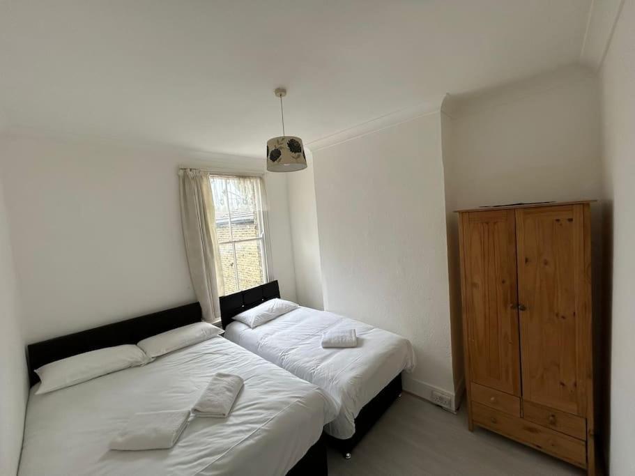 East 2 Bedroom Flat Apartment